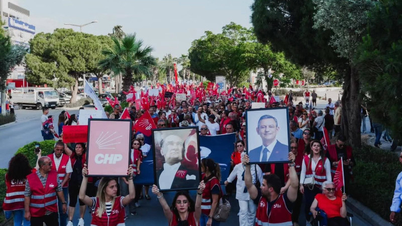 Didim’de Sadece Bir Yürüyüş Değil, Siyasal Bir Mesaj Vardı