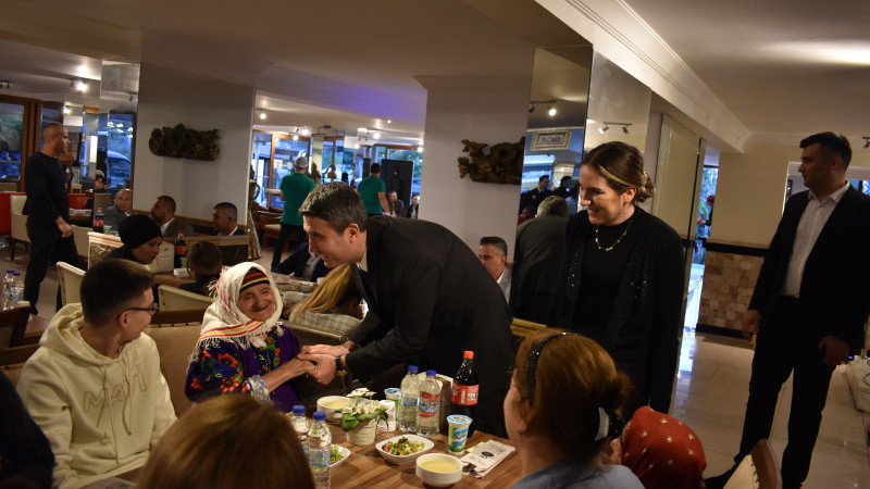 Didim Temple Miletos Hotel'de anlamlı iftar yemeği