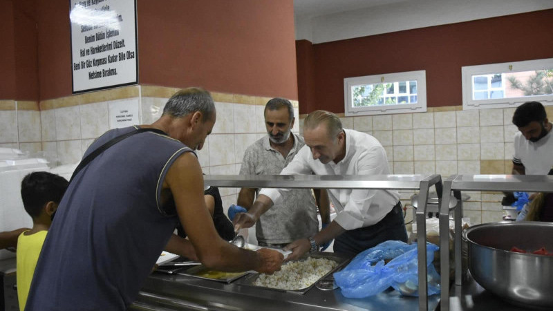 Didim Cemevi'nde Yası Muharrem ayının 11. Günü 