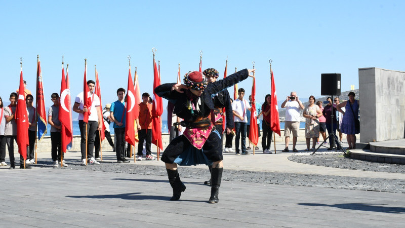 Mareşal Gazi Mustafa Kemal Atatürk ve Gazilerimizi saygıyla anıyoruz