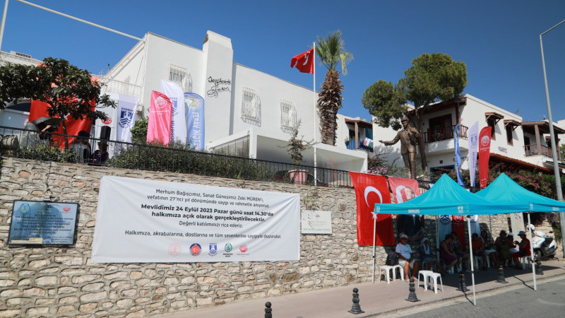 SANAT GÜNEŞİ ZEKİ MÜREN, VEFATININ 27’NCİ YIL DÖNÜMÜNDE BODRUM’DA ANILDI