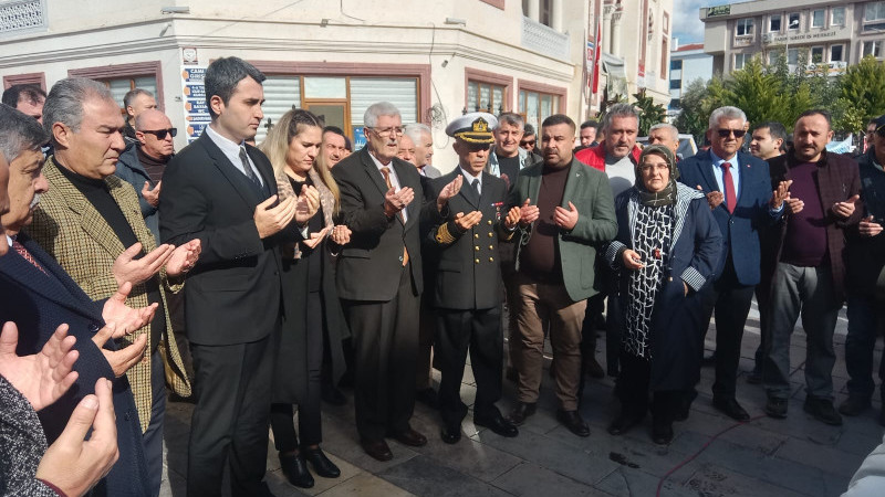 Didim'de şehitlerimiz için lokma döküldü, dua edildi