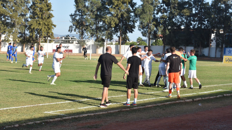 10 Numara Sportif Efeler 09 SK: 2 - Alanya 1221 FK: 1