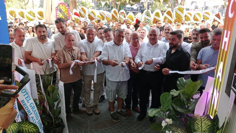 Pera Döviz Didim Atatürk Bulvarı'nda hizmete girdi