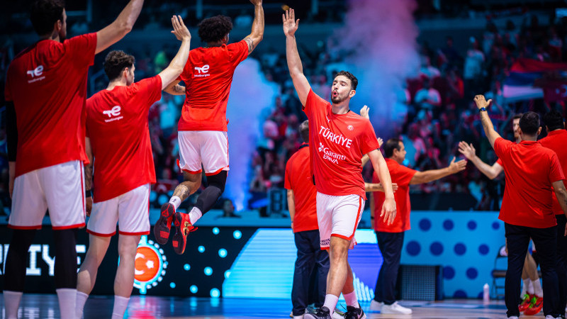 12 Dev Adam, İsveç'i yenerek çeyrek finale çıktı