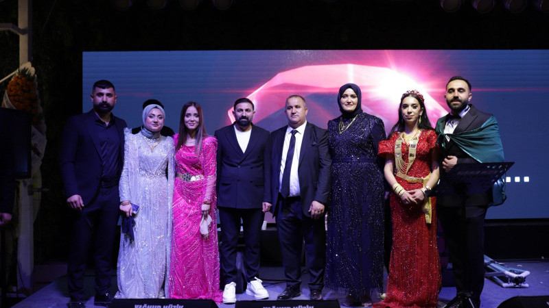 Video Haber: Didim'de dillere destan düğün. 