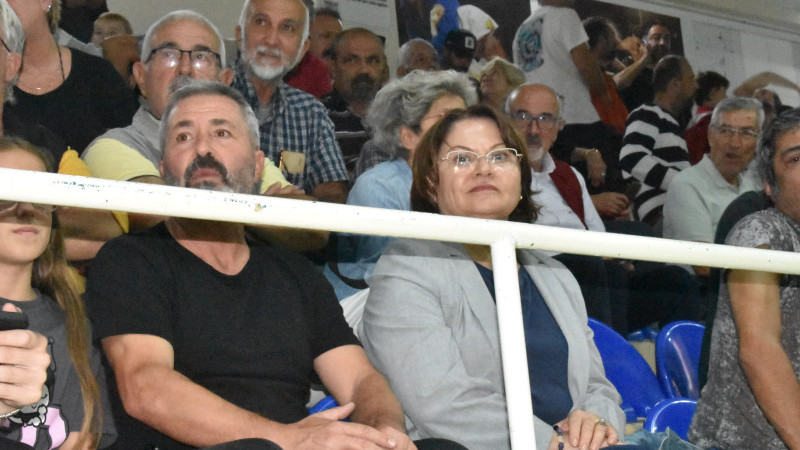 Polat Group Didim Belediyespor, tribün desteğiyle kazandı: 3-2