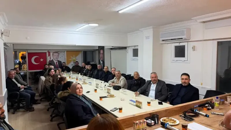 Didim AK Parti'nin yeni yönetimi ilk toplantısını yaptı