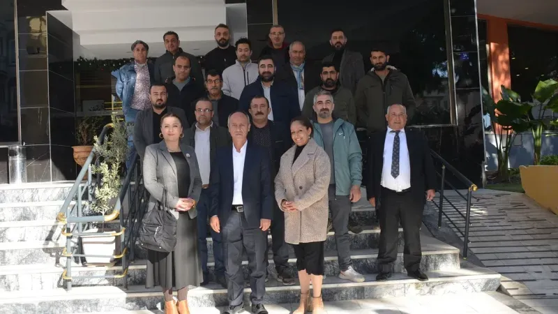 Başkan adayı Yaba, yol arkadaşlarını tanıttı