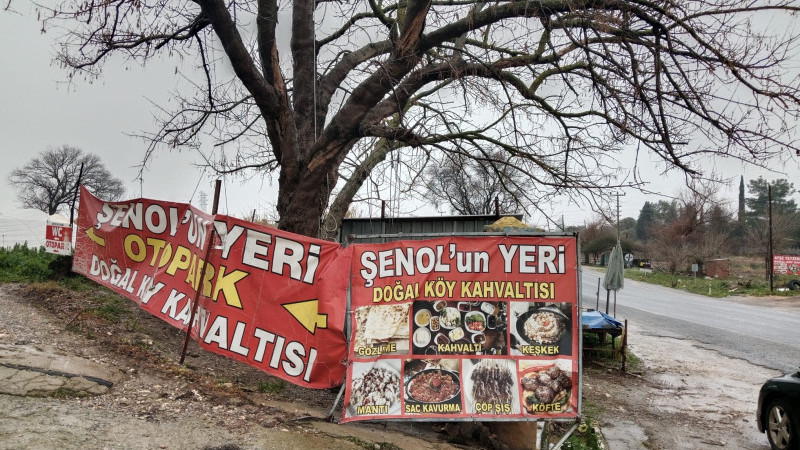 Şenol'un Yeri'nde kahvaltı keyfi - Y. Mehmet Sarışın - Zekiye Sarışın
