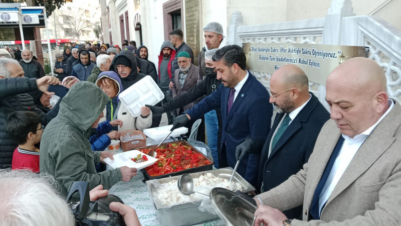 Didim MHP'nin bereketli iftar sofrası dolup taştı