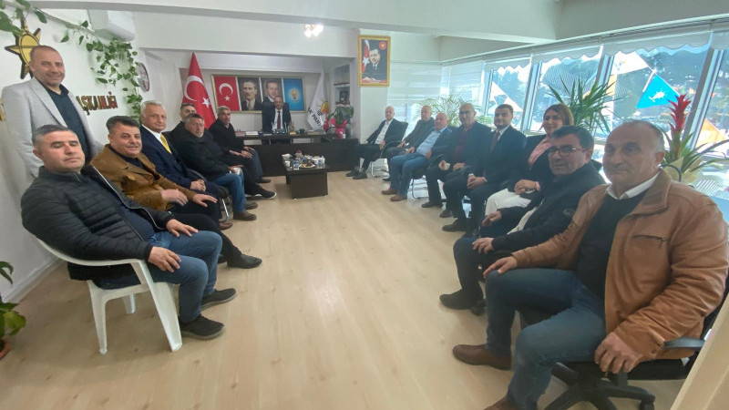 AK Parti Didim İlçe Teşkilatı Bayramlaşmada Buluştu: Yerel Siyasette Birlik Mesajı