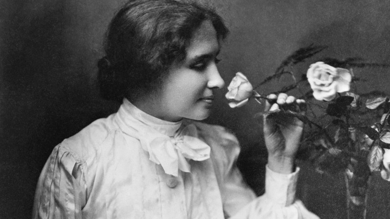 Helen Keller’i Saygıyla Anıyoruz