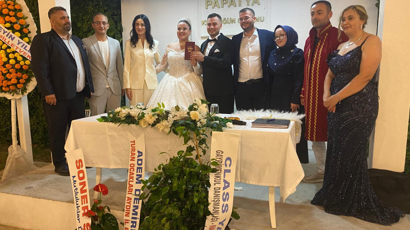 ERGÜN EROL’UN EN MUTLU GÜNÜ: KIZI AYŞE NUR’U GELİN ETTİ
