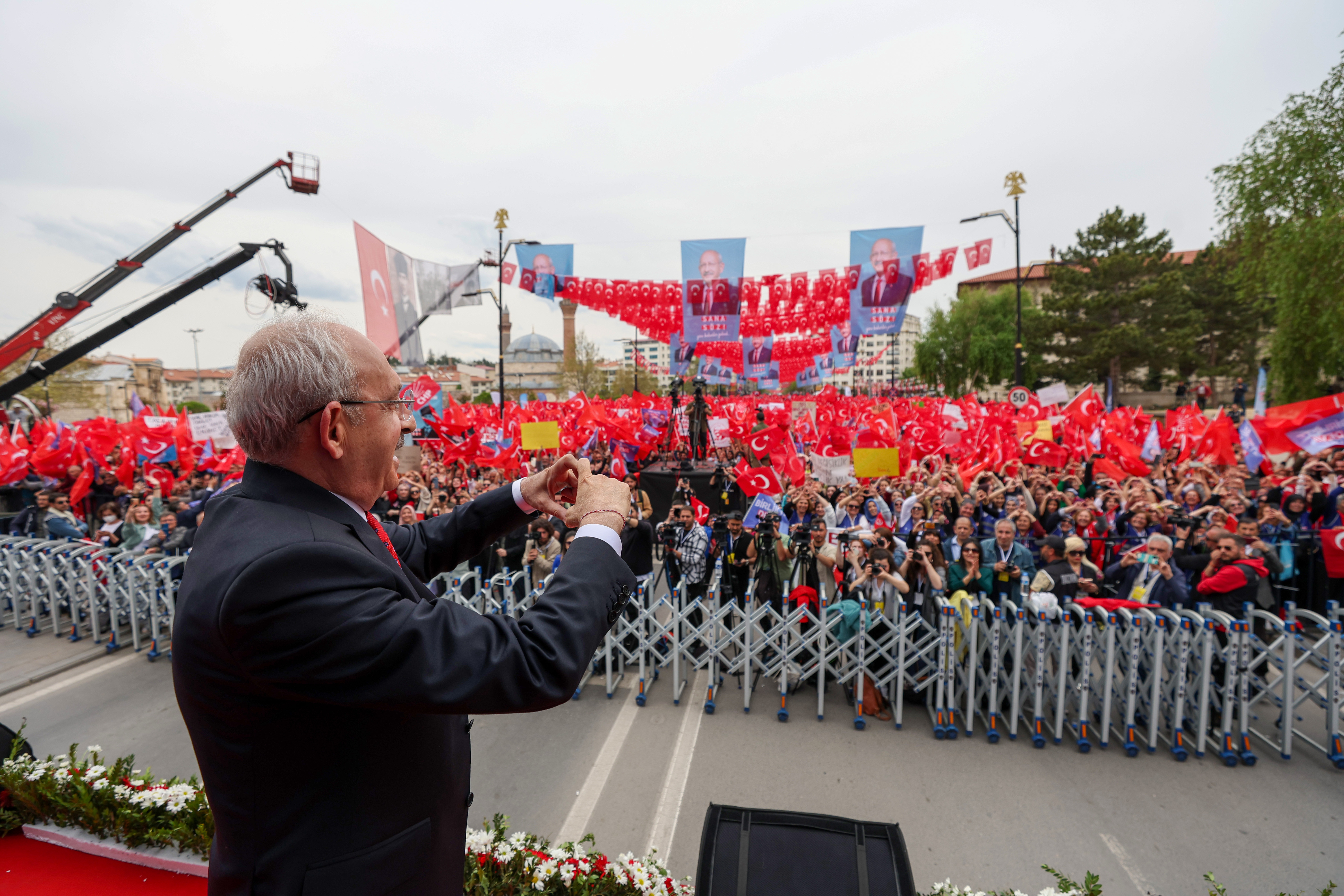 Yahu Sivas, Cumhuriyet’in temellerinin atıldığı bir kent!