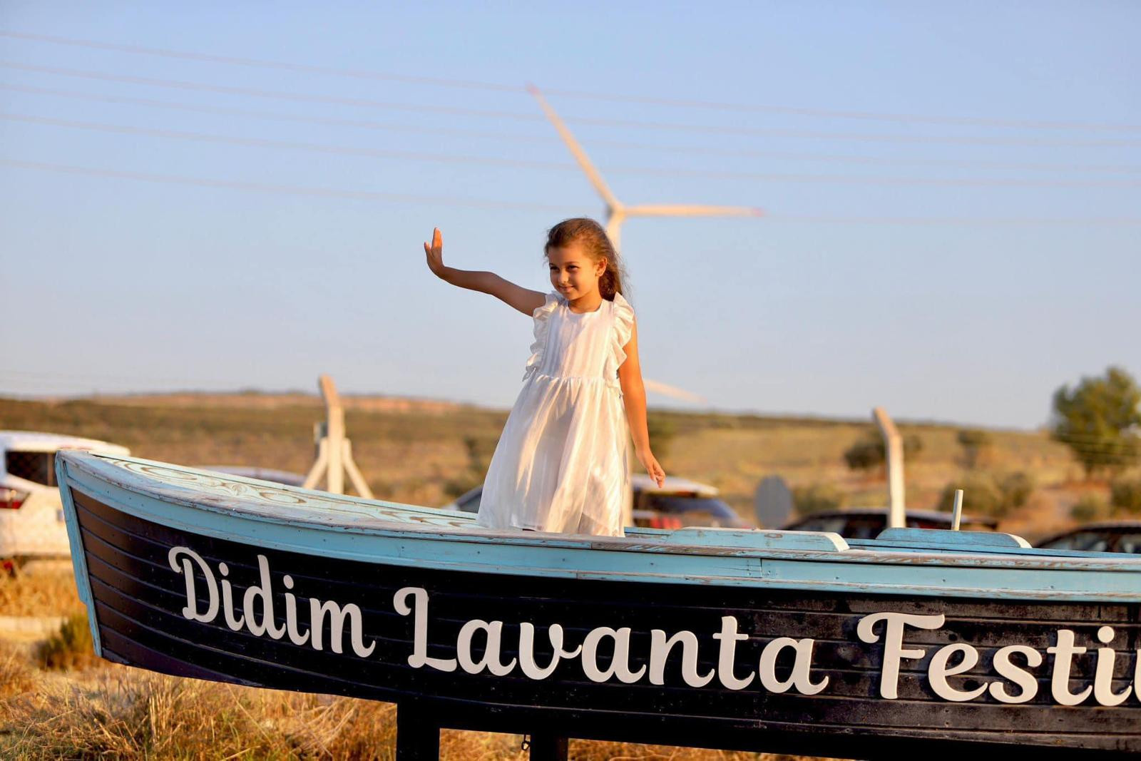 Didim Lavanta Festivali rengarenk görüntülere sahne oldu