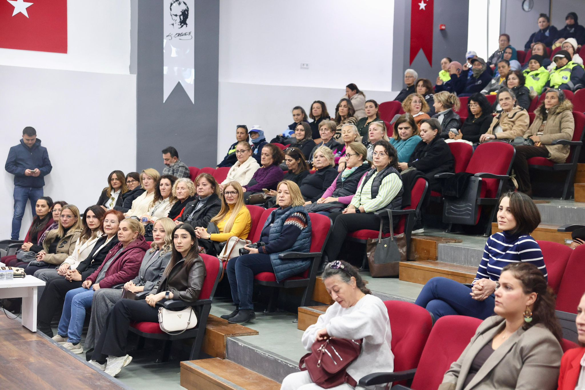 DİDİM BELEDİYESİ’NDEN KADIN SAĞLIĞINA YÖNELİK BİLİNÇLENDİRME SEMİNERİ