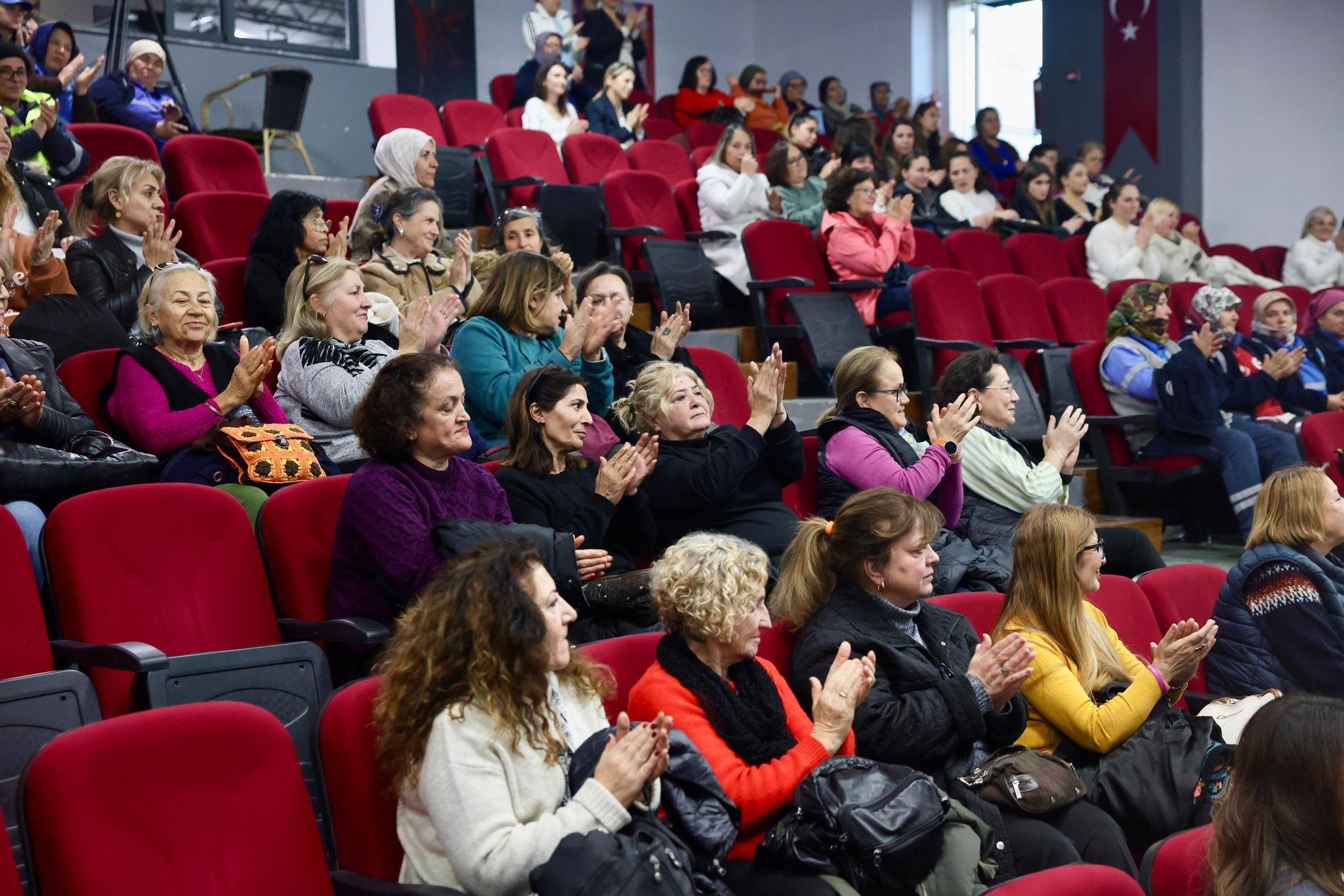 DİDİM BELEDİYESİ’NDEN KADIN SAĞLIĞINA YÖNELİK BİLİNÇLENDİRME SEMİNERİ