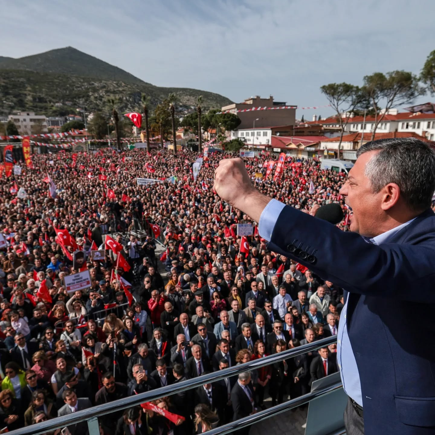 CHP Didim, Özgür Özel mitingi için Milas'a taşındı